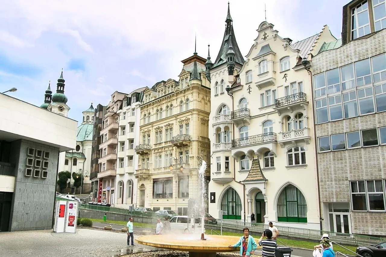 Lazensky Hotel Tosca contacts